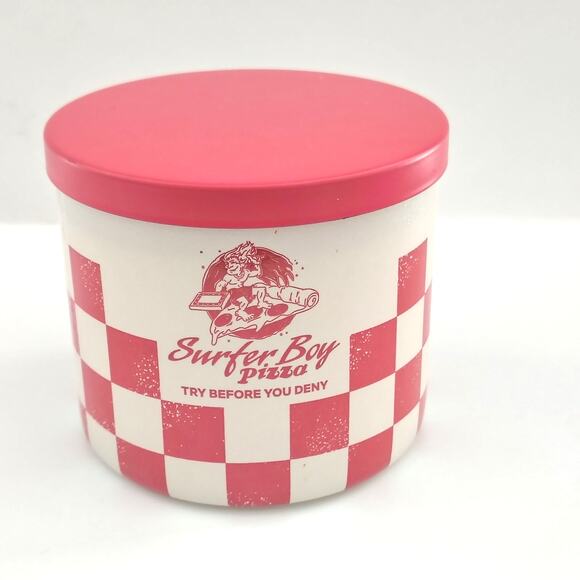 Bath & Body Works Stranger Things Argyle's Pineapple Pizza 3 Wick Candle NEW Red - Picture 2 of 4